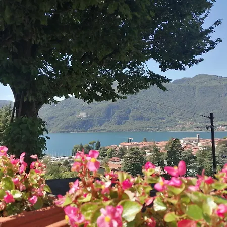 Holiday home And Guzzi View -