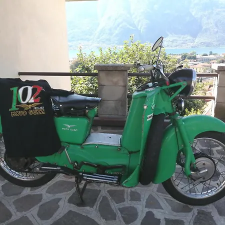 And Guzzi View - Holiday home