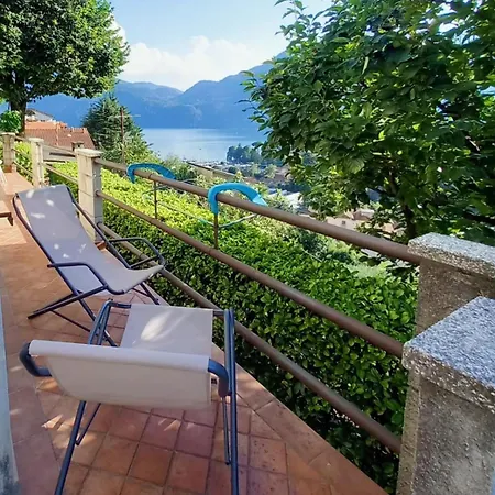 And Guzzi View - Holiday home